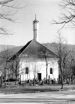 Salihija (Stupnicka) džamija u Stupnici, podignuta 1595. godine. Snimljeno 1960. godine.